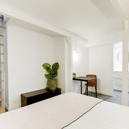 Nice Apartment Renovated And Bright Street Side Paris Eksteriør billede